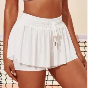 SHEIN Leisure Solid Drawstring Tennis Sports Shorts